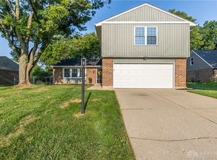 8411 Pinegate Way, Dayton, OH 45424