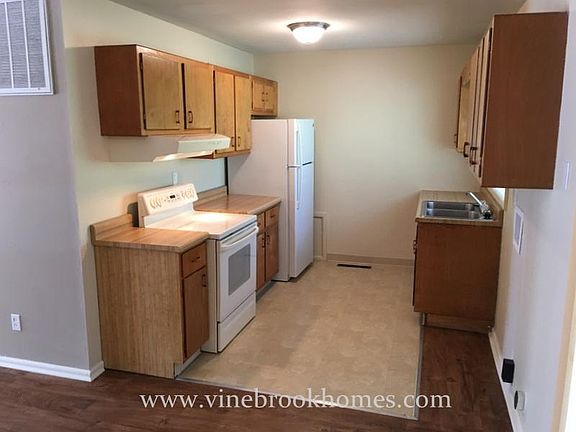 4th image of 85 Brookhaven Dr