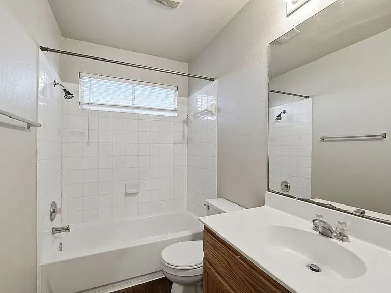 13516 Lyndon B Johnson St — Photo 10