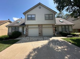 10037 W 86th Ter, Overland Park, KS 66212