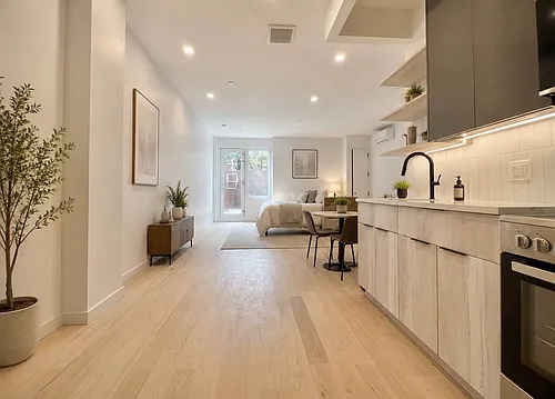 308 Linden Blvd #1A Photo 1