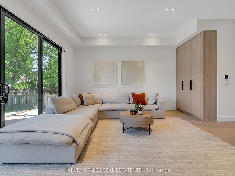 172 Cameron Ave — Photo 14