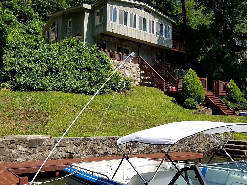 2nd image of 10 Lake Dr S