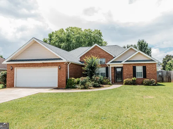 205 Carver Ct, Warner Robins, GA 31088