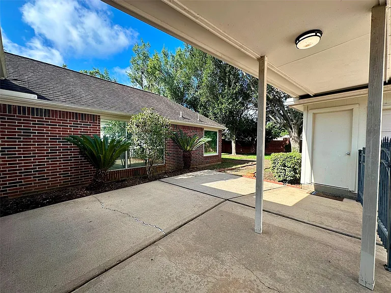 1318 Cedar Terrace Ct — Photo 35