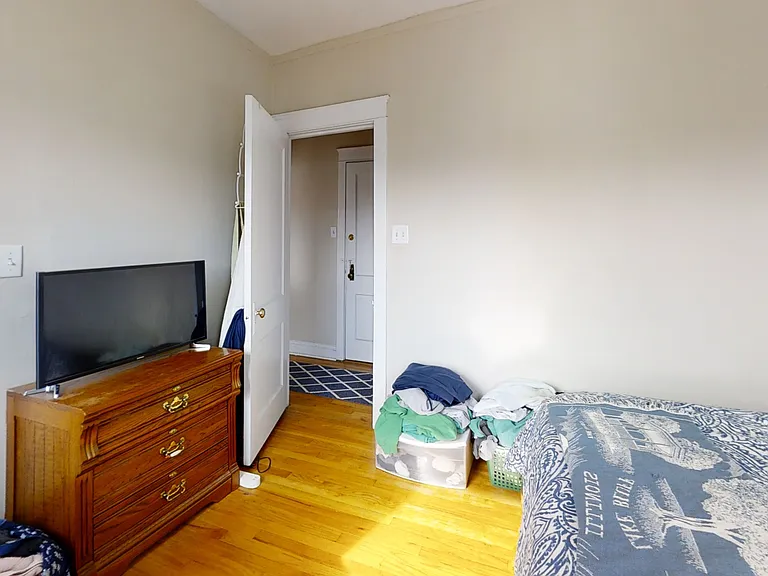 411 Beloit Ave #1A — Photo 12