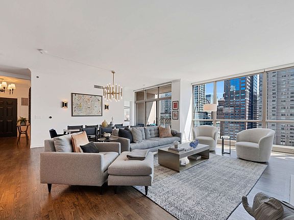 3rd image of 21 E Huron St APT 1803