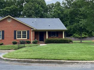 8421 Coulwood Oak Ln, Charlotte, NC 28214