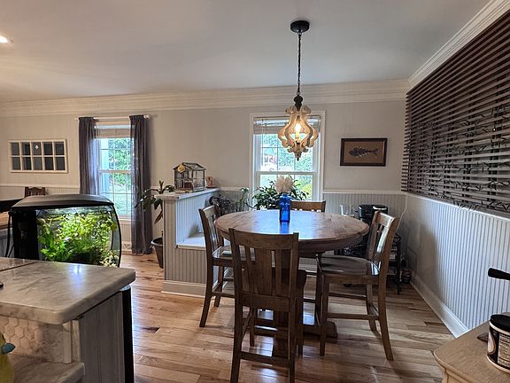 4th image of 190 Westridge Cir