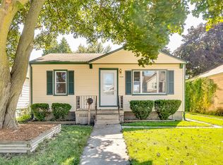 1239 Walton Ave, Racine, WI 53402