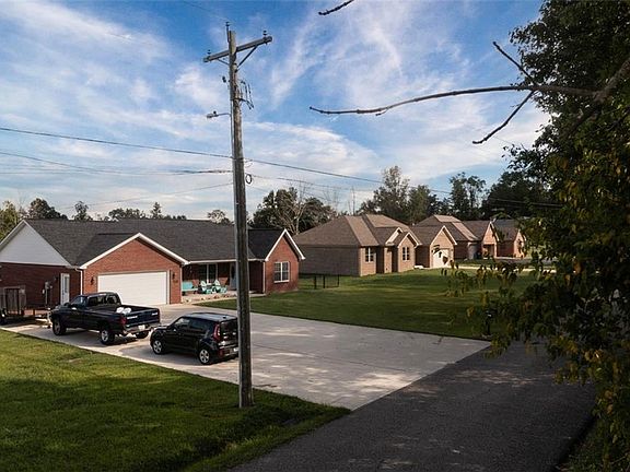 5th image of 2577 N County Road 1000 E