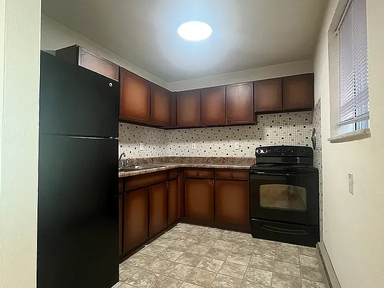 3541 Morganford Rd #7 — Photo 5