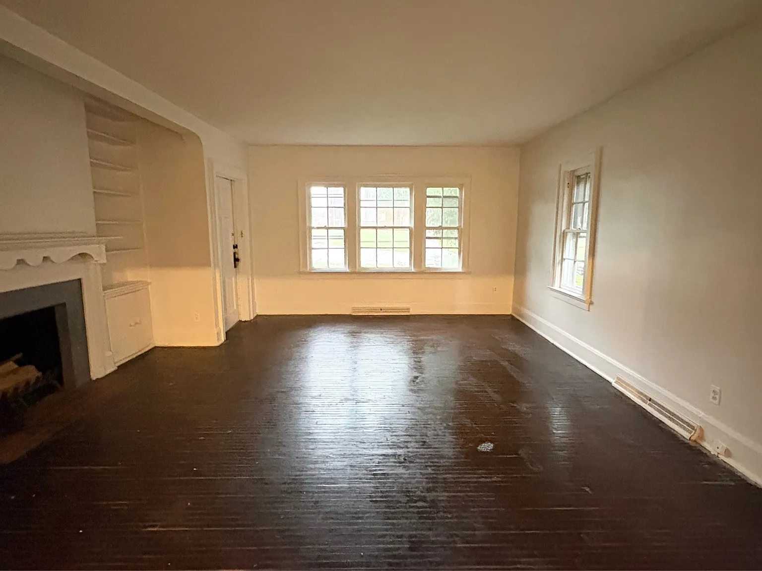3037 Algonquin Parkway - 1 — Photo 4