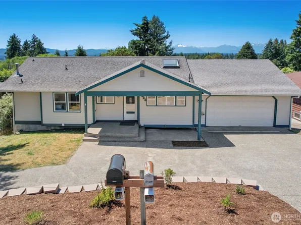 3525 Harbel Drive NE, Bremerton, WA 98310