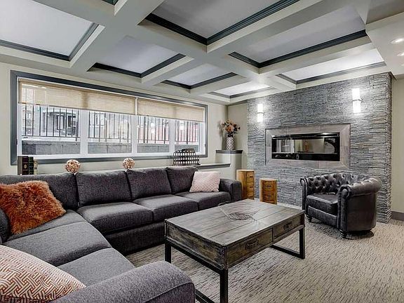 4th image of 402 SW Kincora Glen Rd NW #1201