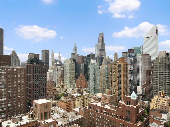400 East 56th Street image 1 of 16