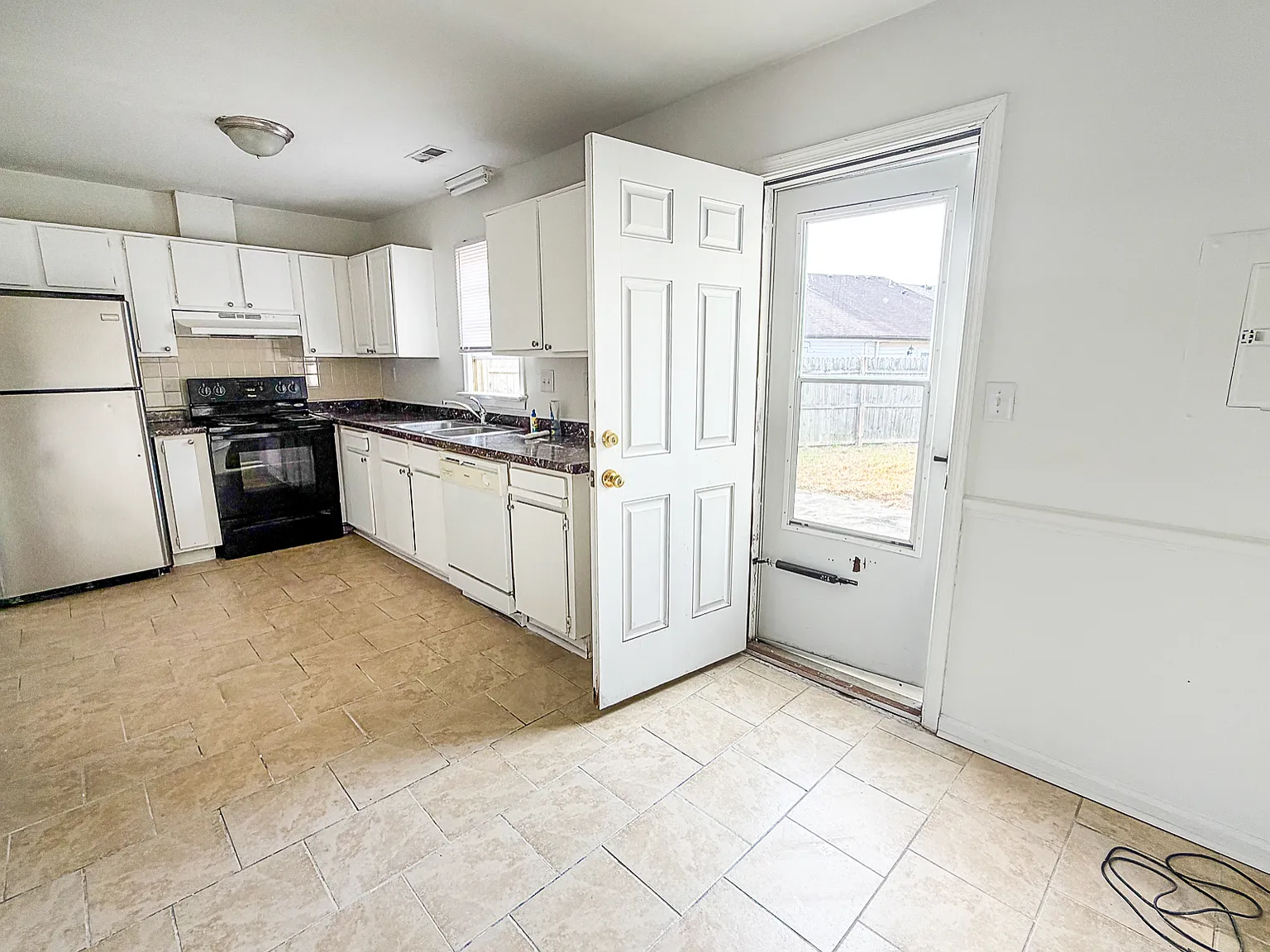 1038 Wickford Court - 1 - 1 — Photo 4