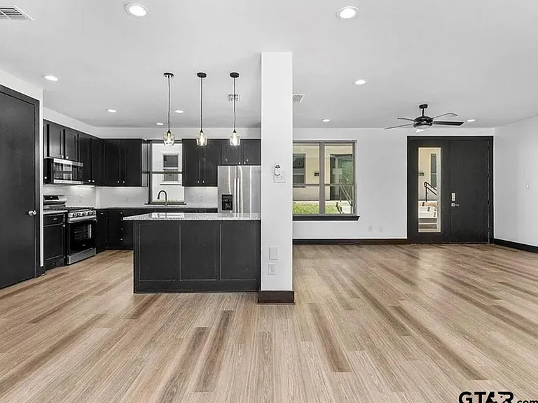 1212 Centennial Trl #A — Photo 4