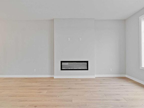 5th image of 343 N Belvedere Dr SE