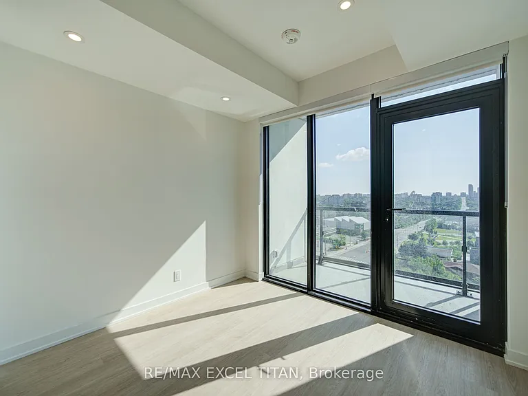 699 Sheppard Ave E #1115 — Photo 25