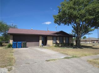 2653 Arlington Ln, Lancaster, TX 75134