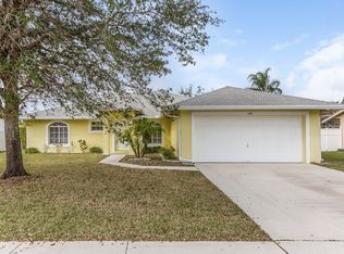 109 Almeria St, Royal Palm Beach, FL 33411