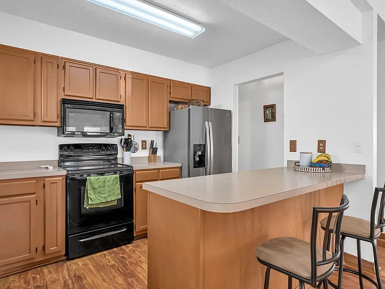 1852 Heartland Dr — Photo 9