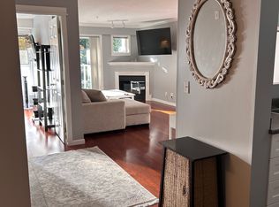 9838 Whalley Blvd, Surrey, BC V3T 5S8