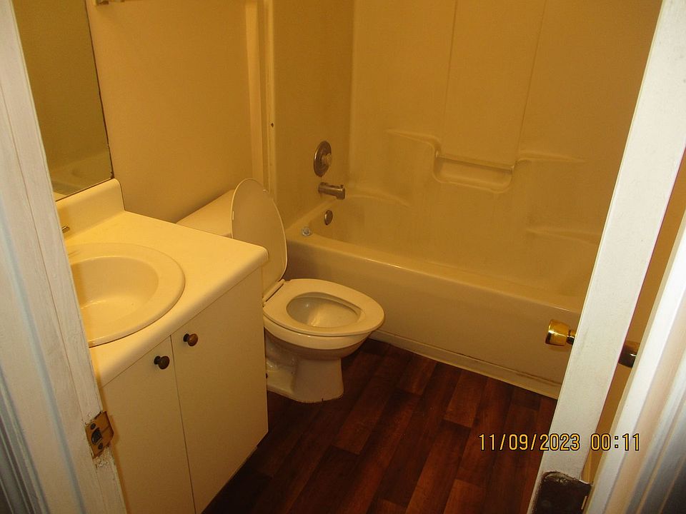 2nd image of 900 9th Ave #B