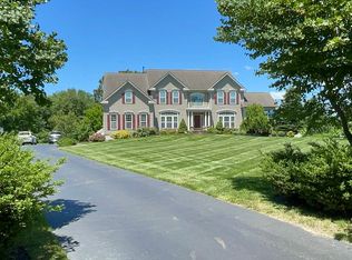 12 Applewood Ct, Hainesport, NJ 08036