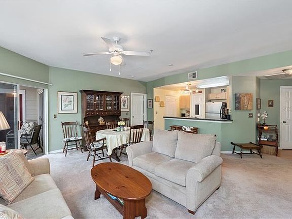 4th image of 2025 Erving Cir APT 203