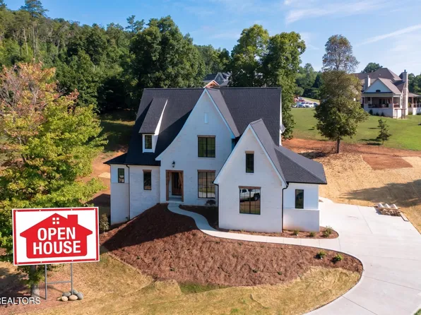 828 Berkley Ct, Seymour, TN 37865