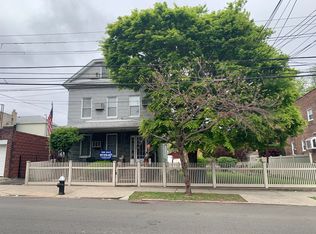 2070 45th St, Astoria, NY 11105