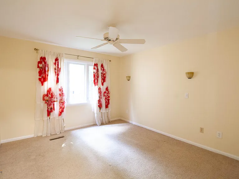 3503 Redwood Ct — Photo 60