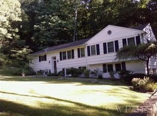 75 W Orchard Rd, Chappaqua, NY 10514