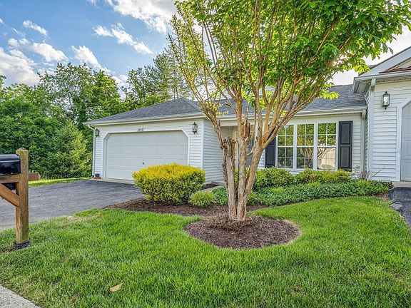 2nd image of 3115 Winterberry Sq
