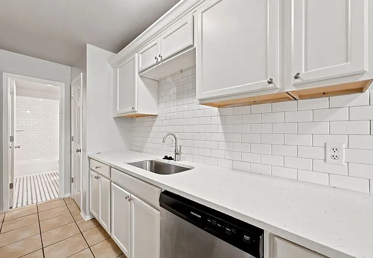 2770 N Barcelona Ave — Photo 1