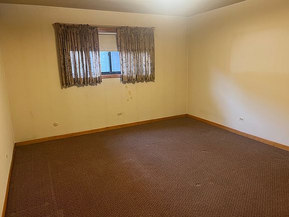 4th image of 6441 N Northwest Hwy #D-3