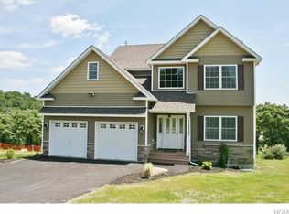 4 Hasbrouck Ln, Middletown, NY 10941
