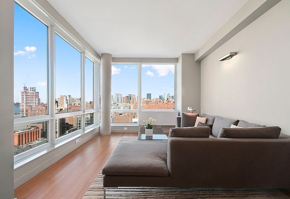 1st image of 450 W 17th St APT 1810