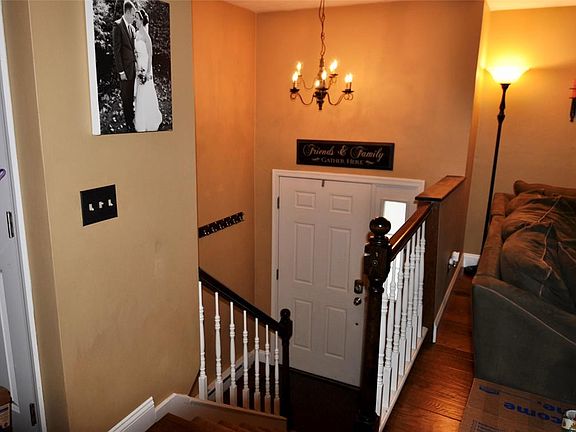 2nd image of 26 Maplewood Dr