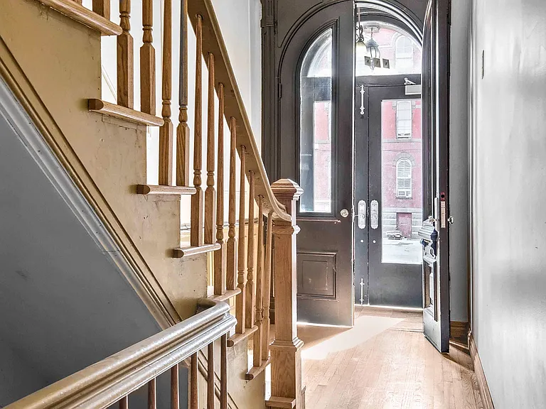 101 Halsey St #4 — Photo 7