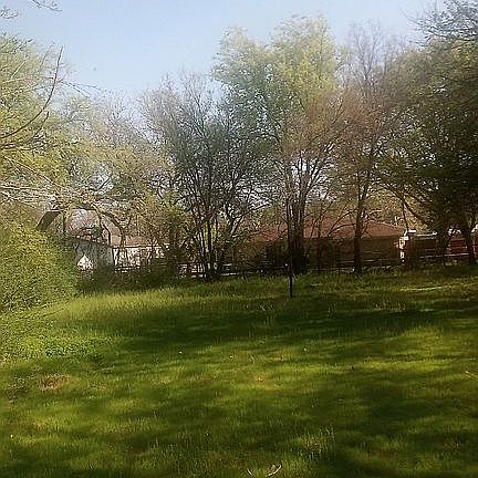 5th image of 317 Elba St