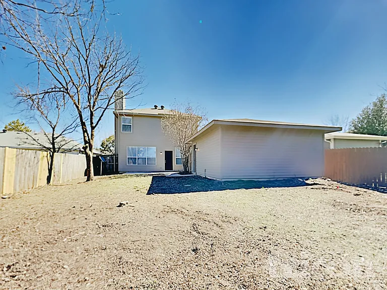 813 Indigo Ter — Photo 15