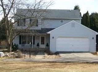 1211 Comstock Dr, Shepherdstown, WV 25443