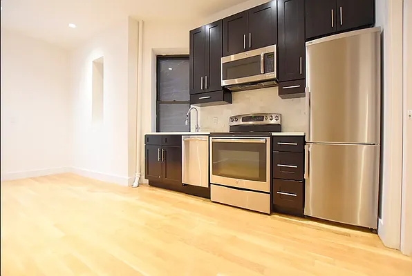 Rented by REAL New York | media 15