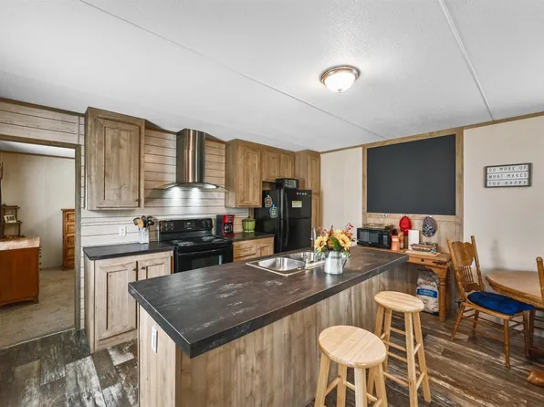 1544 Chaparral Ln, Azle, TX 76020