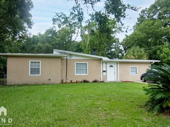 3340 Peach Dr, Jacksonville, FL 32246