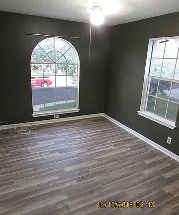 4th image of 8618 Timber Pl