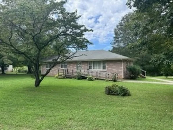 850 Buddy Rd, Burns, TN 37029